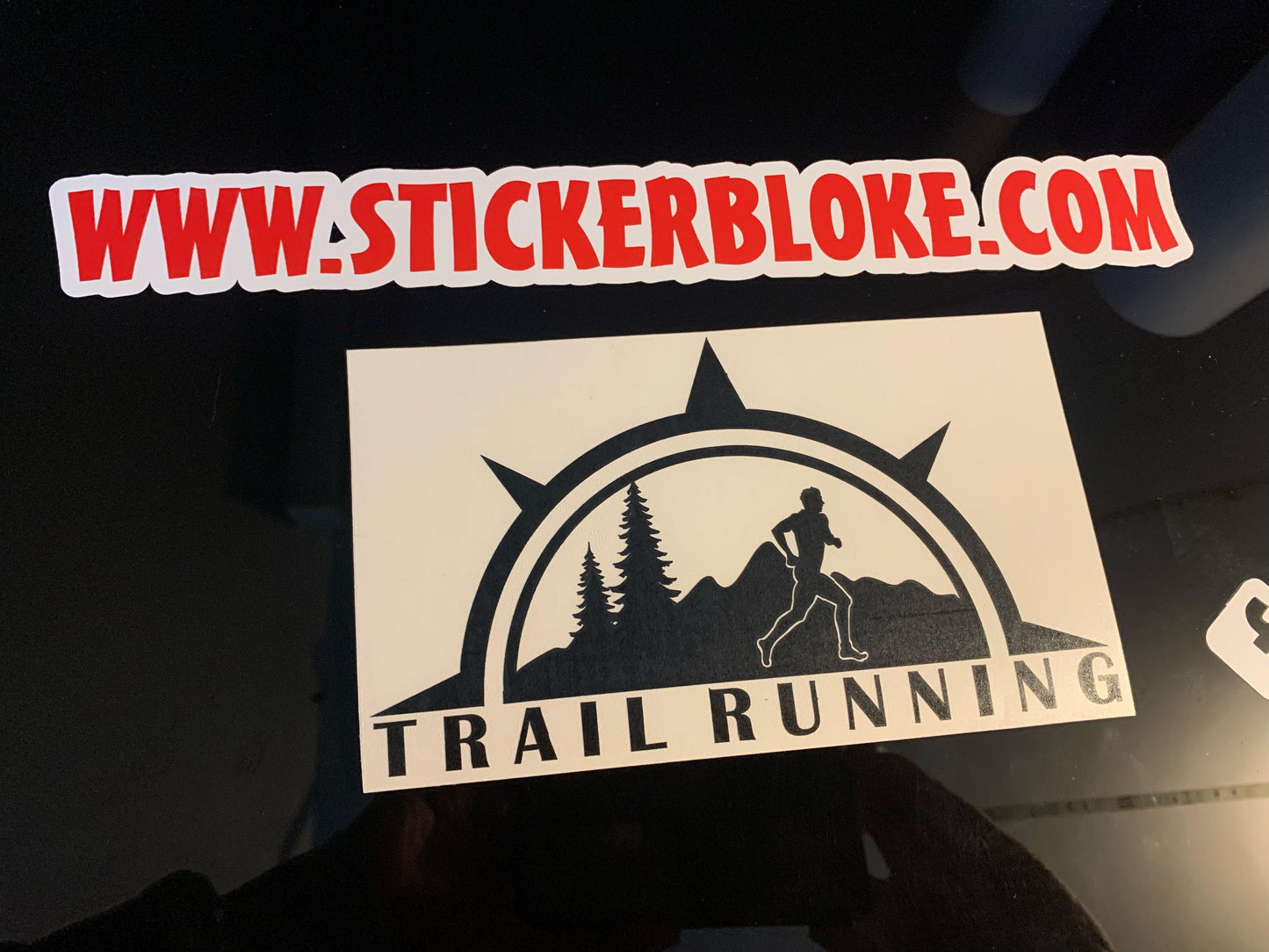 TRAIL RUNNING STICKER