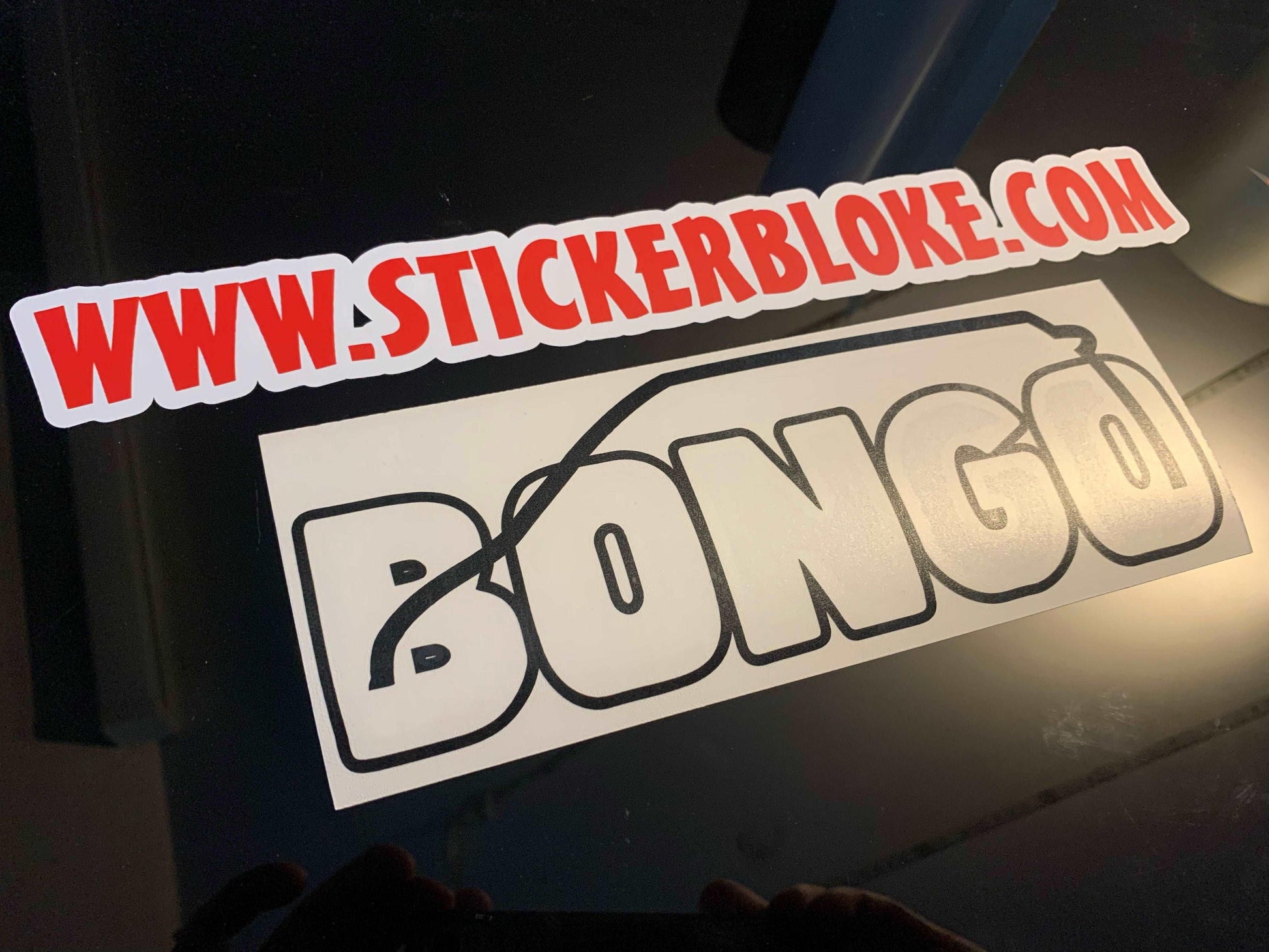 BONGO WORD WITH OUTLINE
